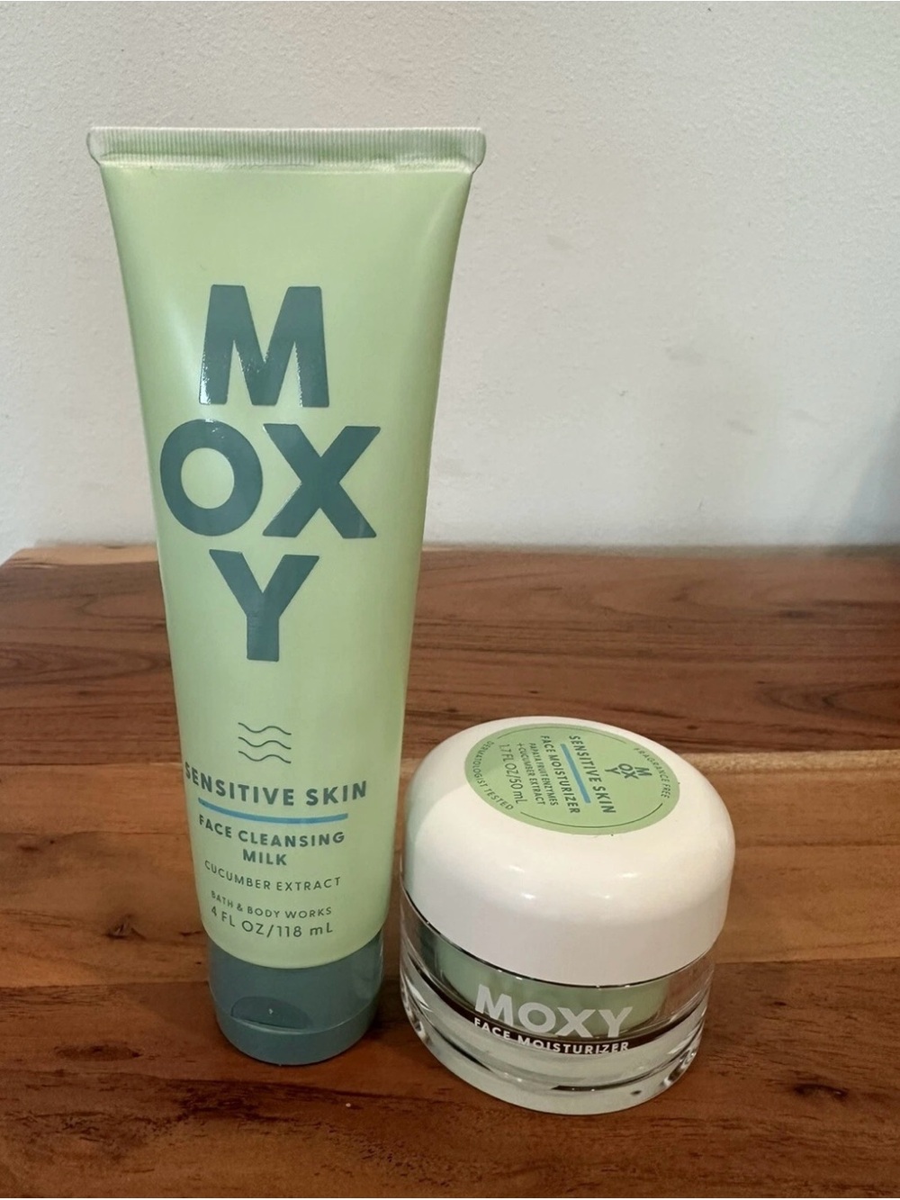 Bath & Body Works: Moxy Sensitive Skin Face Cleansing Milk & Face Moisturizer